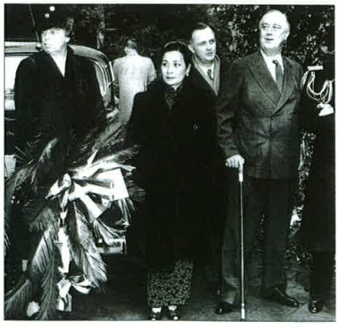 Eleanor Roosevelt avec Mme Tchang Kai-Shek en 1943